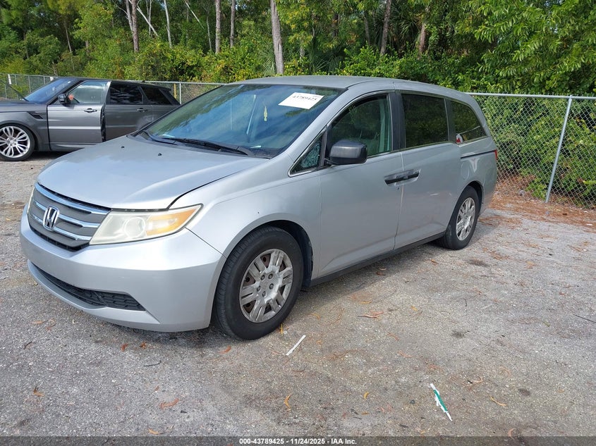 5FNRL5H2XDB001052 2013 HONDA ODYSSEY photo no. 2