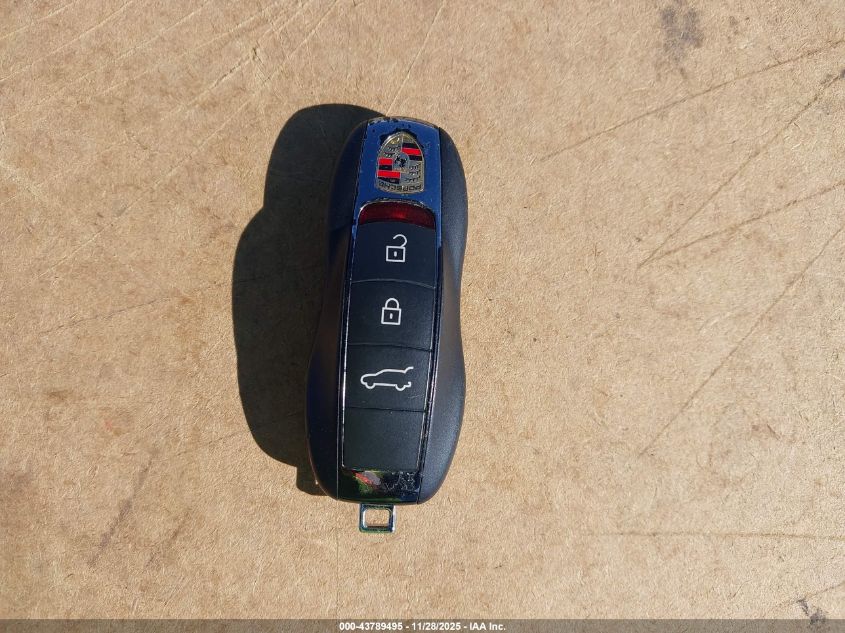 2020 Porsche Macan VIN: WP1AA2A51LLB09186 Lot: 43789495