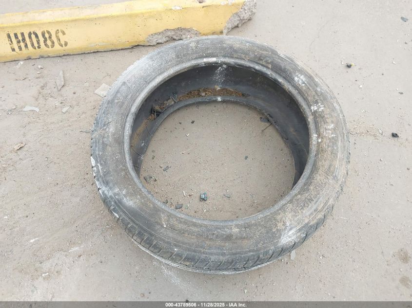 2019 Chevrolet Tahoe Premier VIN: 1GNSCCKJ4KR130537 Lot: 43789506