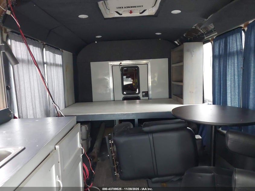 2007 Ford E-350 Cutaway VIN: 1FDWE35P47DA20348 Lot: 43789525