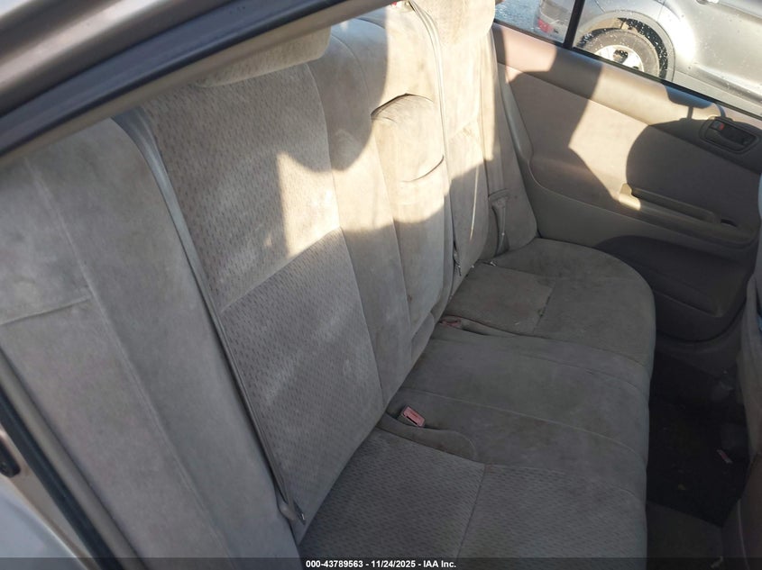 2003 Toyota Camry Le VIN: 4T1BE32K43U649349 Lot: 43789563