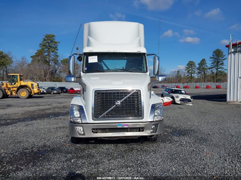2015 Volvo Vn Vnl VIN: 4V4NC9EG0FN909069 Lot: 43789613
