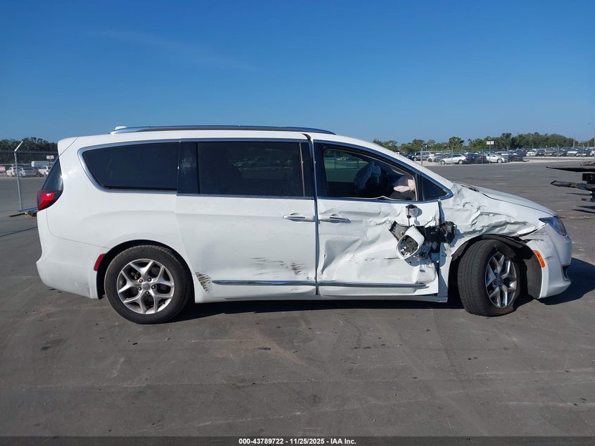 2020 Chrysler Pacifica Limited VIN: 2C4RC1GG8LR284463 Lot: 43789722