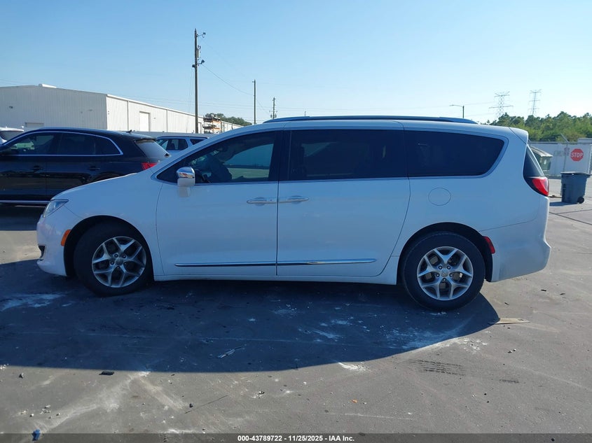 2020 Chrysler Pacifica Limited VIN: 2C4RC1GG8LR284463 Lot: 43789722