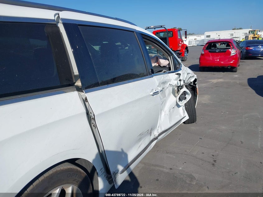 2020 Chrysler Pacifica Limited VIN: 2C4RC1GG8LR284463 Lot: 43789722