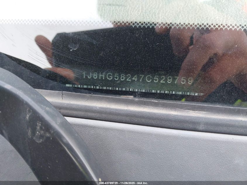 2007 Jeep Commander Limited VIN: 1J8HG58247C529759 Lot: 43789729