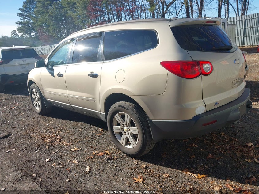 1GNLRFED8AJ224217 2010 CHEVROLET TRAVERSE photo no. 3
