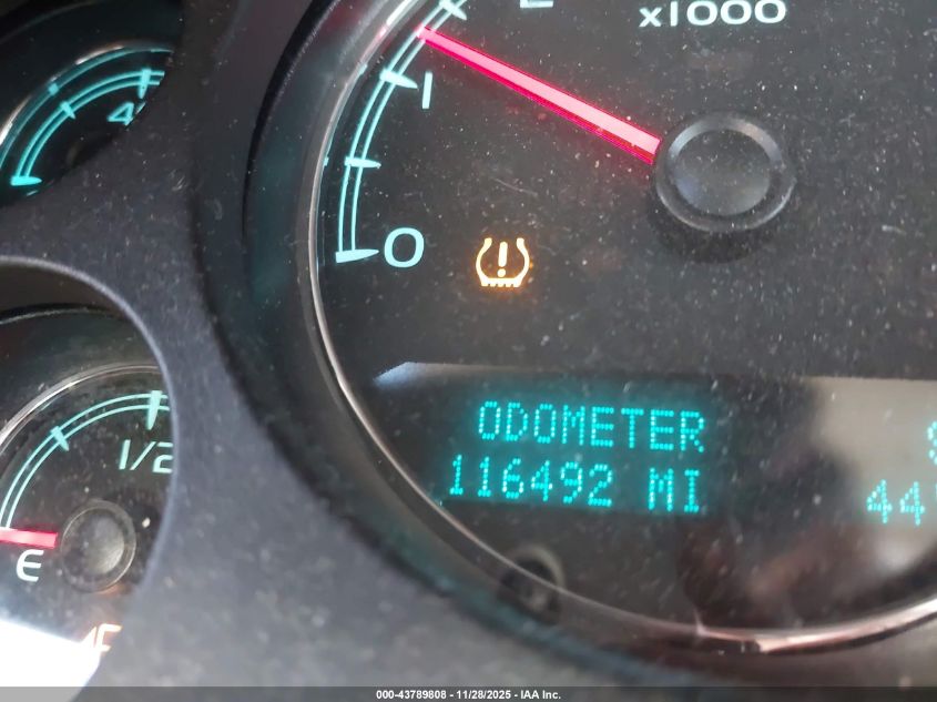 2012 Chevrolet Suburban 1500 Lt VIN: 1GNSKJE74CR135858 Lot: 43789808