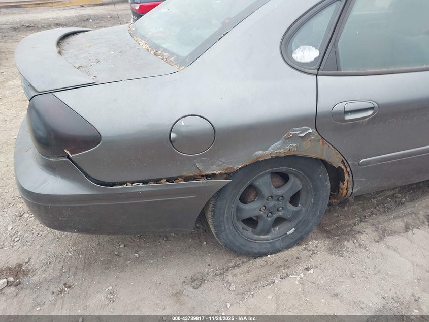 2005 Ford Taurus Se VIN: 1FAFP53245A282361 Lot: 43789817