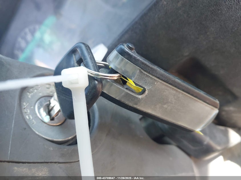 2000 GMC W4500 W45042 VIN: J8DC4B14XY7005884 Lot: 43789847