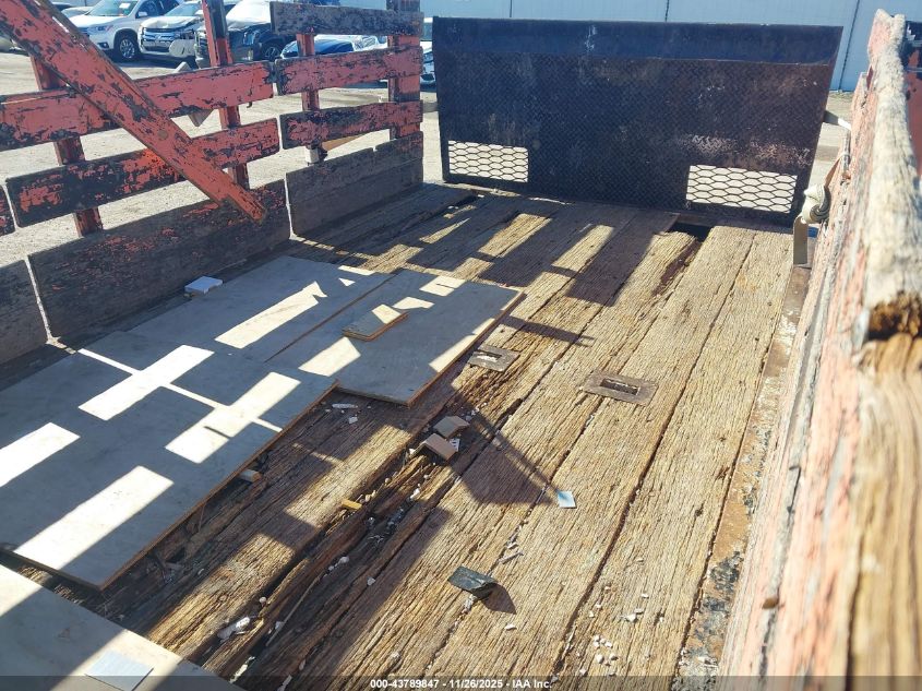 2000 GMC W4500 W45042 VIN: J8DC4B14XY7005884 Lot: 43789847