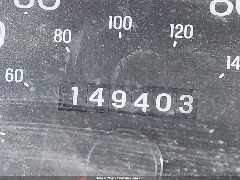 2005 Ford Crown Victoria Standard VIN: 2FAFP73W15X137865 Lot: 43789849