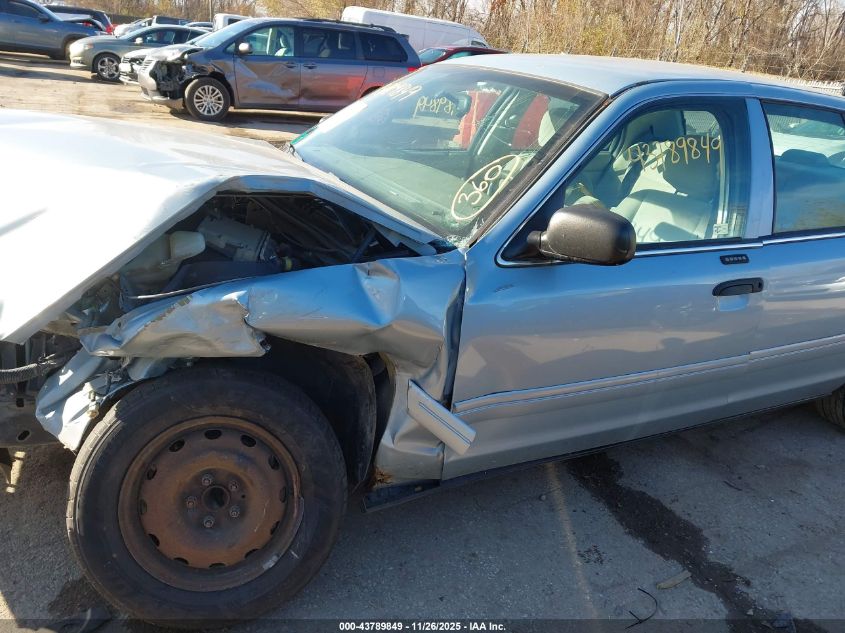 2005 Ford Crown Victoria Standard VIN: 2FAFP73W15X137865 Lot: 43789849