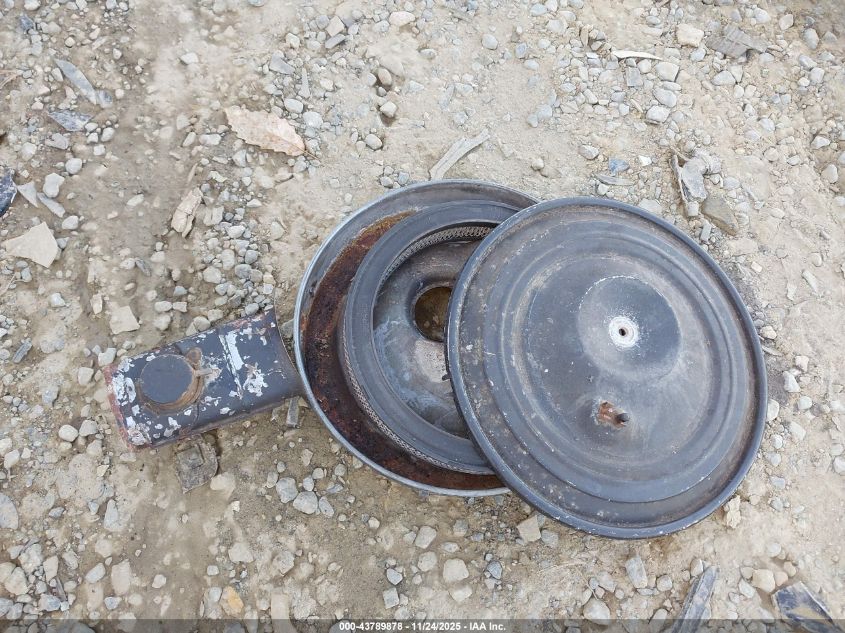 1983 Ford F100 VIN: 1FTCF10Y2DNA53993 Lot: 43789878