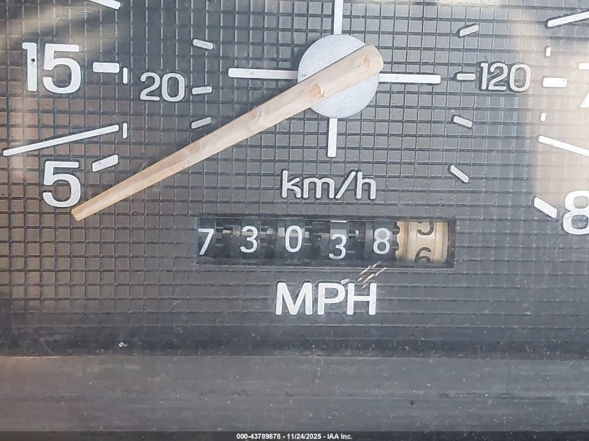 1983 Ford F100 VIN: 1FTCF10Y2DNA53993 Lot: 43789878