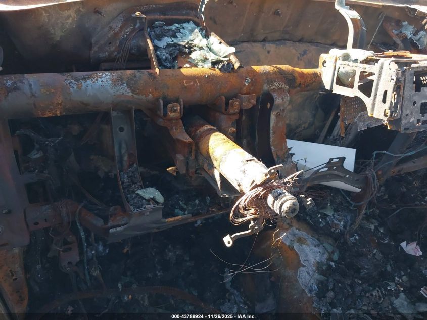 2005 Ford F-150 Stx/Xl/Xlt VIN: 1FTRF12295NA64445 Lot: 43789924