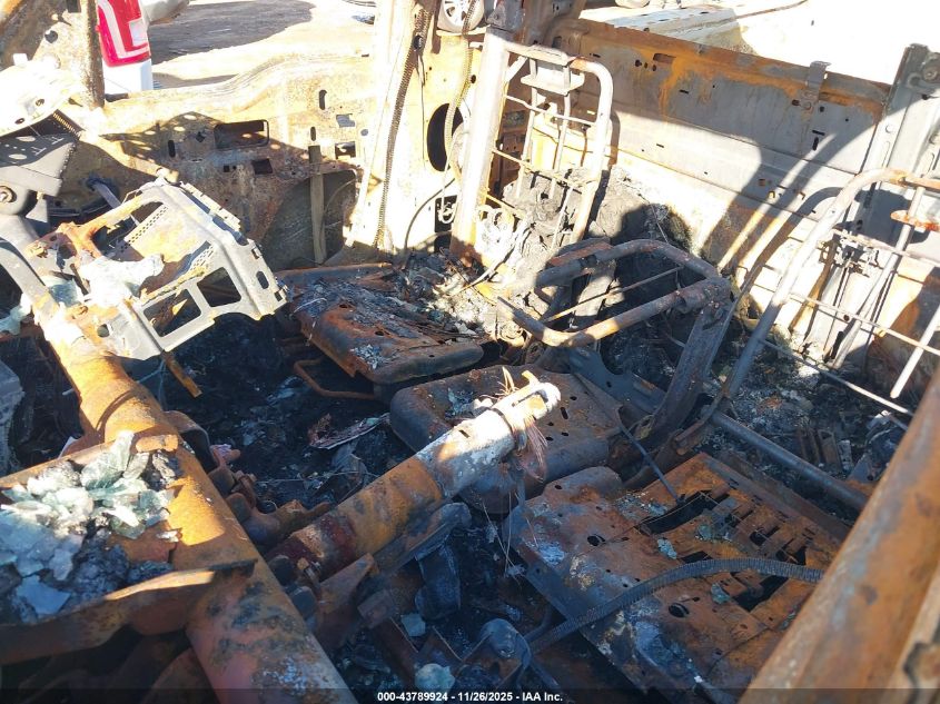 2005 Ford F-150 Stx/Xl/Xlt VIN: 1FTRF12295NA64445 Lot: 43789924