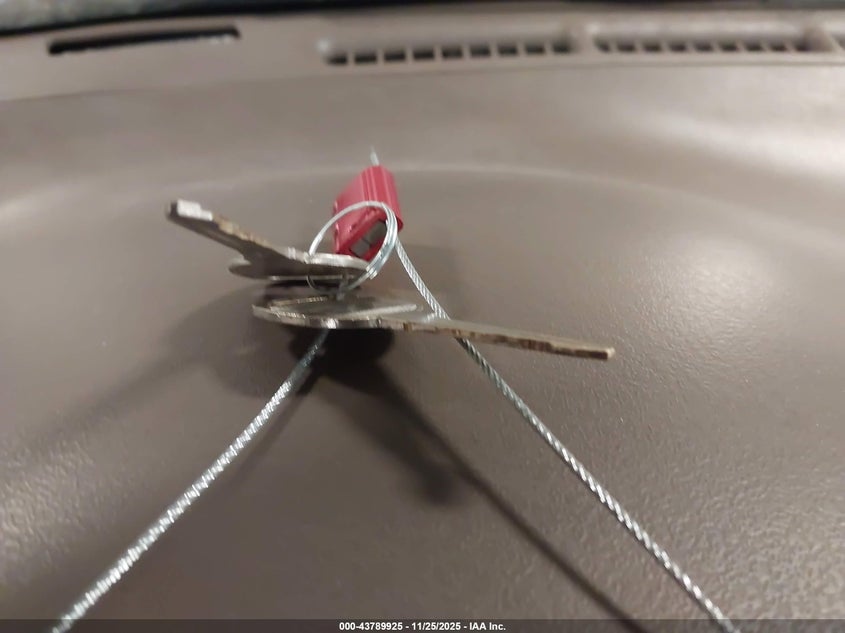 2002 Saturn S-Series Sl1 VIN: 1G8ZH52822Z263051 Lot: 43789925