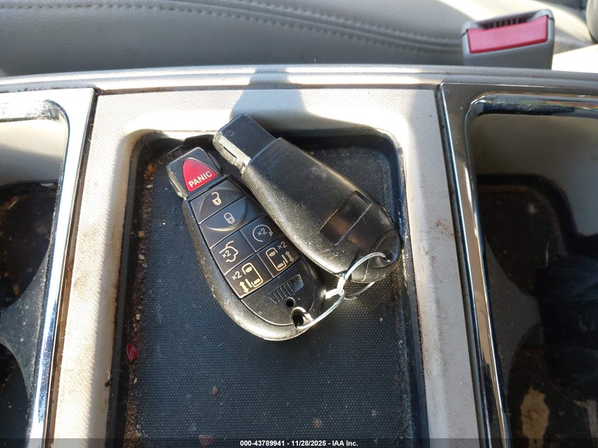 2013 Chrysler Town & Country Touring-L VIN: 2C4RC1CG2DR531905 Lot: 43789941