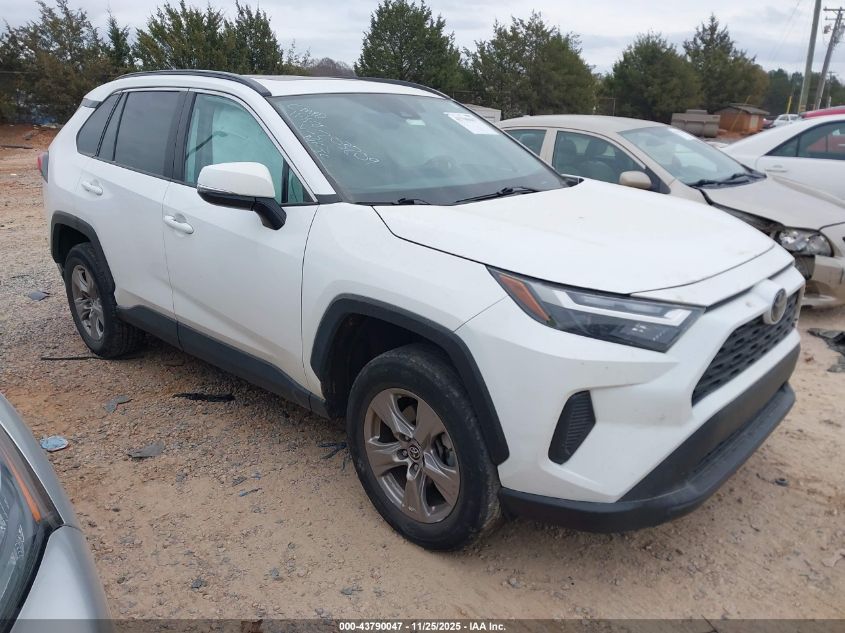 TOYOTA RAV4 XLE
