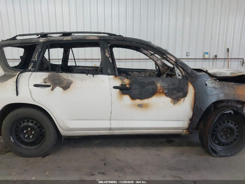 2007 Toyota Rav4 Base V6 VIN: JTMBK33V975019011 Lot: 43790092