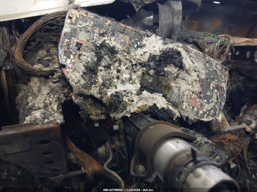 2007 Toyota Rav4 Base V6 VIN: JTMBK33V975019011 Lot: 43790092