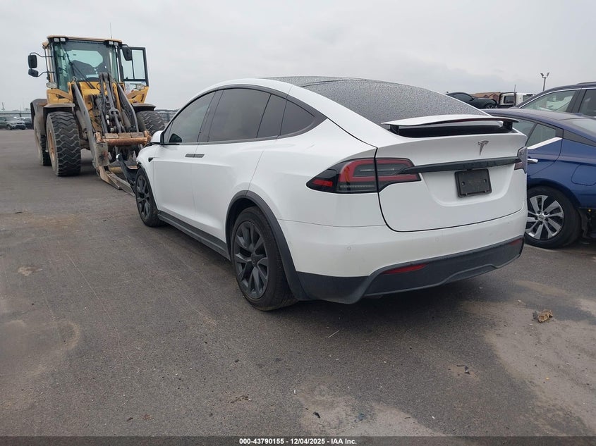 Vin: 7saxcde5xpf381775, lot: 44285602, tesla model x dual motor all-wheel drive/standard range 20233