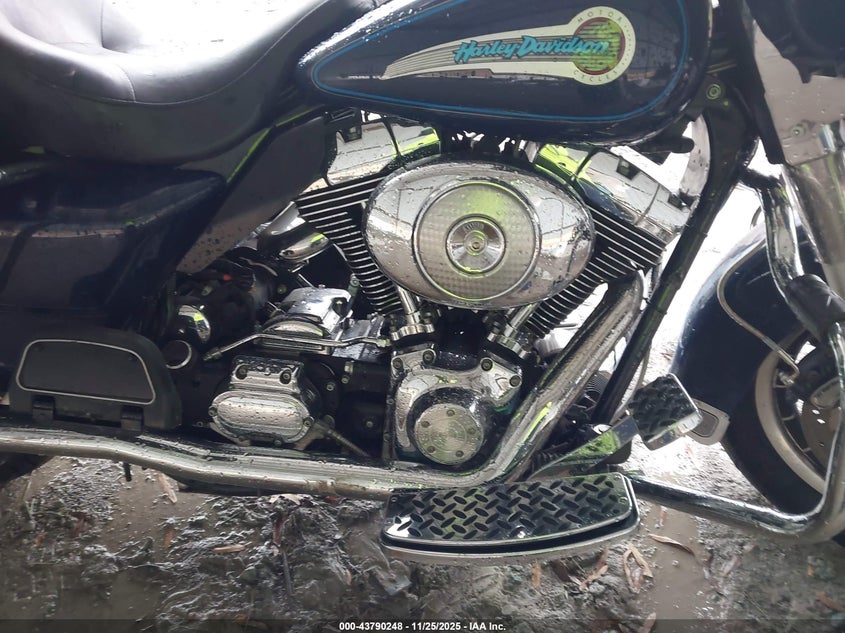 2004 Harley-Davidson Flhtci Shrine VIN: 1HD1FKW194Y626490 Lot: 43790248