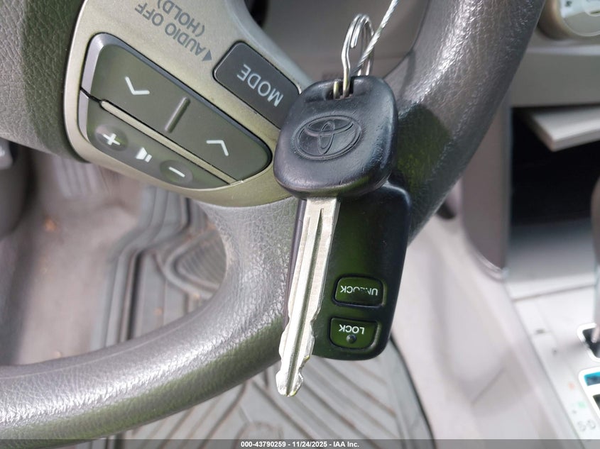 4T4BF3EK0BR115567 2011 TOYOTA CAMRY photo no. 11