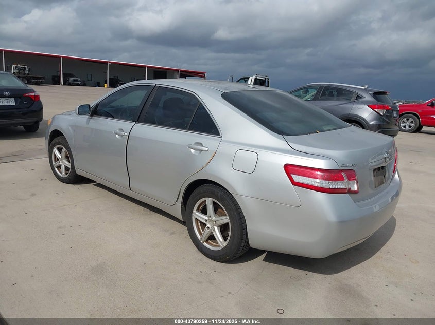 4T4BF3EK0BR115567 2011 TOYOTA CAMRY photo no. 3