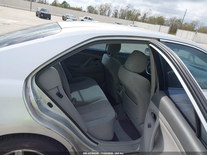 4T4BF3EK0BR115567 2011 TOYOTA CAMRY photo no. 8