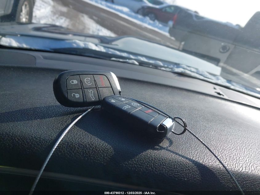 2016 Dodge Charger R/T Scat Pack VIN: 2C3CDXGJXGH111738 Lot: 43790312