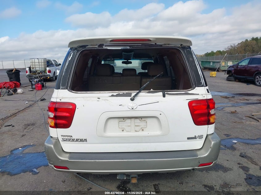 2004 Toyota Sequoia Sr5 V8 VIN: 5TDZT34A54S220076 Lot: 43790336