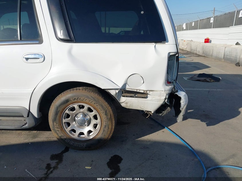 1999 Lincoln Navigator VIN: 5LMRU27A3XLJ21578 Lot: 43790371