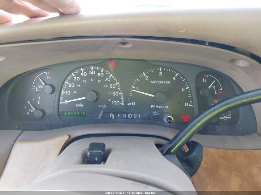 1999 Lincoln Navigator VIN: 5LMRU27A3XLJ21578 Lot: 43790371