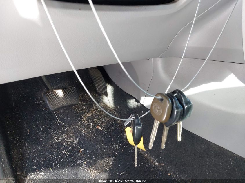 2013 Toyota Corolla Le VIN: 2T1BU4EE1DC080073 Lot: 43790386