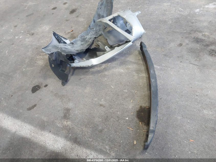 2013 Toyota Corolla Le VIN: 2T1BU4EE1DC080073 Lot: 43790386