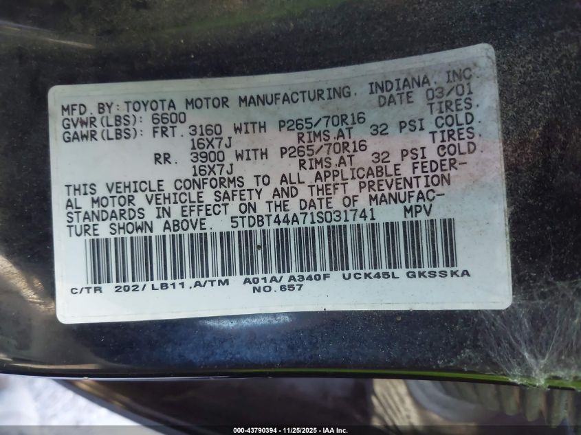 2001 Toyota Sequoia Sr5 V8 VIN: 5TDBT44A71S031741 Lot: 43790394