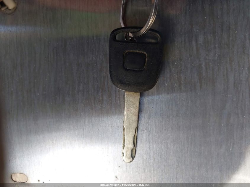 2005 Honda Civic Lx VIN: 2HGES16695H538864 Lot: 43790397