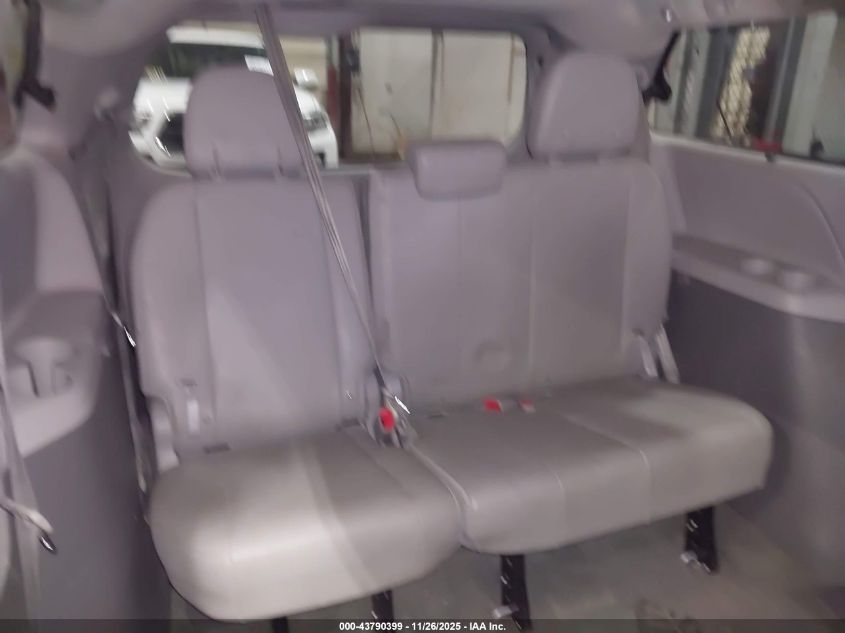 2017 Toyota Sienna Xle 8 Passenger VIN: 5TDYZ3DC1HS829912 Lot: 43790399