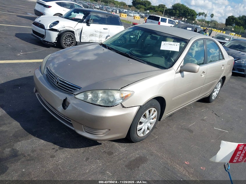4T1BE32K25U011703 2005 TOYOTA CAMRY photo no. 2