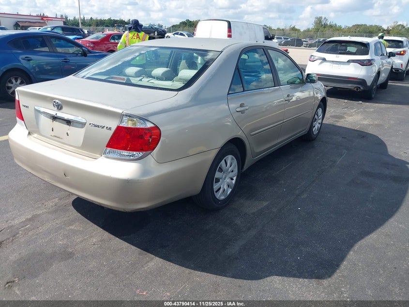 4T1BE32K25U011703 2005 TOYOTA CAMRY photo no. 4