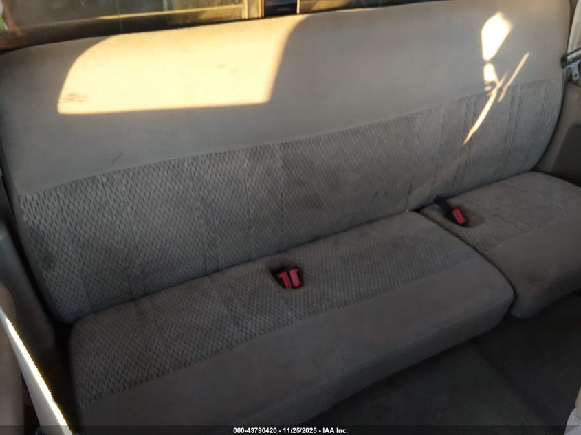 1997 Ford F-150 Lariat/Standard/Xl/Xlt VIN: 1FTDX0766VKD49070 Lot: 43790420