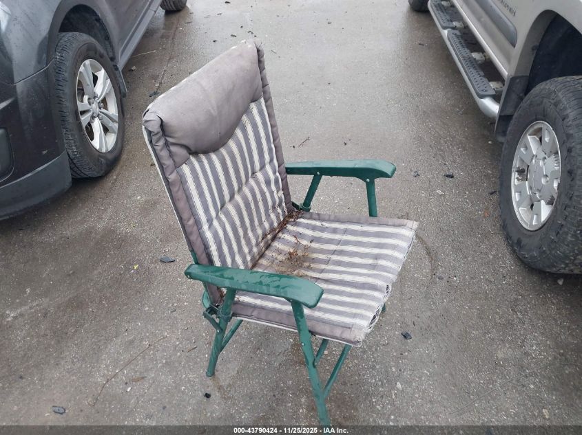 2004 Chevrolet Silverado 1500 Work Truck VIN: 1GCEC19X24Z318321 Lot: 43790424