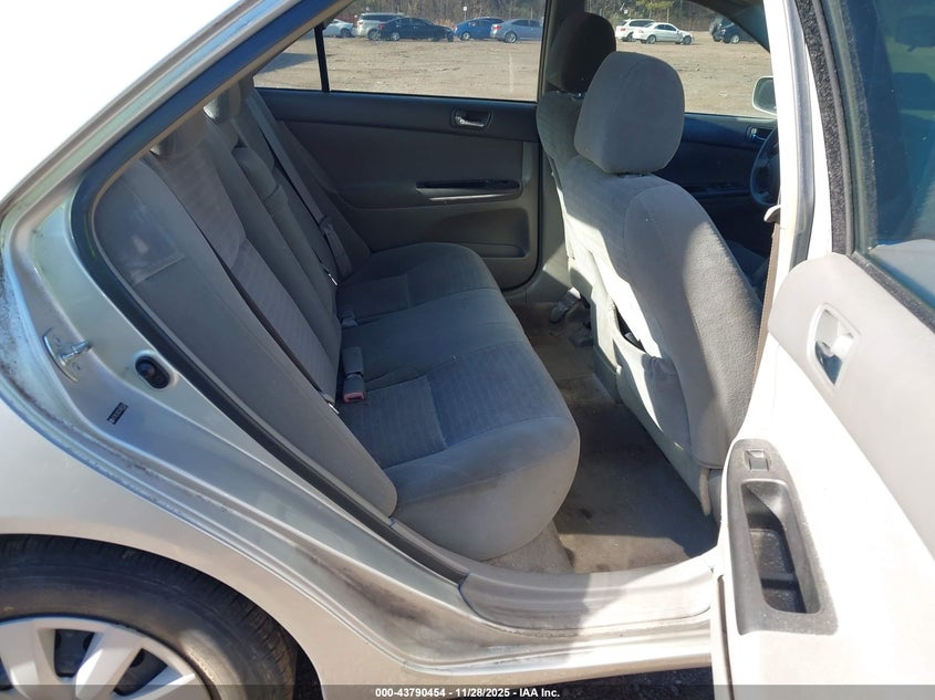 2005 Toyota Camry Le VIN: 4T1BE32K25U062134 Lot: 43790454