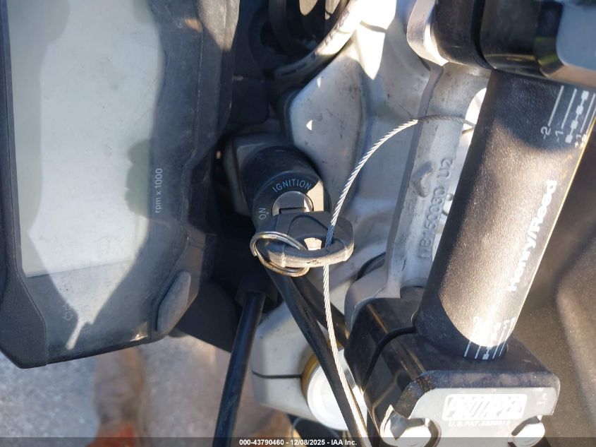 2018 BMW G310 R VIN: WB30G1100JR852317 Lot: 43790460