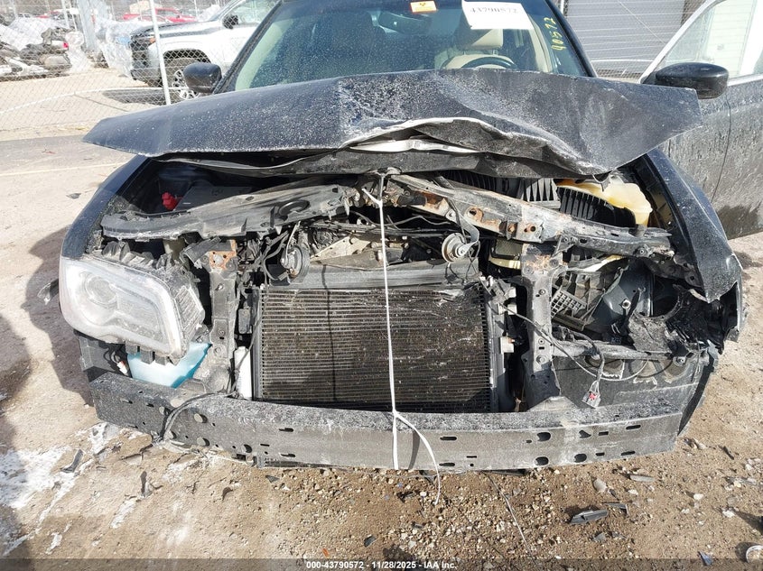 2013 Chrysler 300 Motown VIN: 2C3CCAAG4DH723006 Lot: 43790572