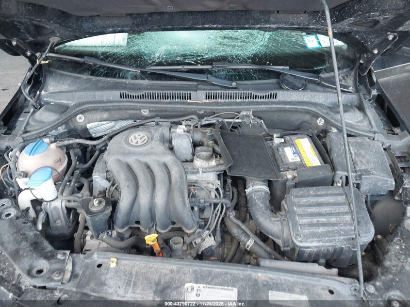 2015 Volkswagen Jetta 2.0L S VIN: 3VW2K7AJ0FM318092 Lot: 43790722