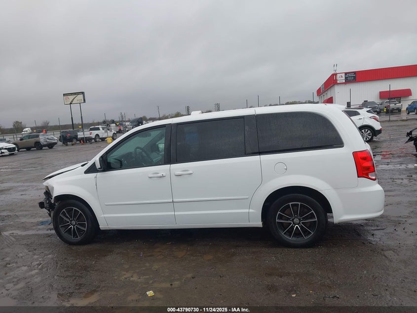 2016 Dodge Grand Caravan R/T VIN: 2C4RDGEG0GR345040 Lot: 43790730