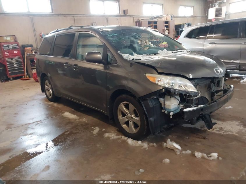 TOYOTA SIENNA LE V6 8 PASSENGER